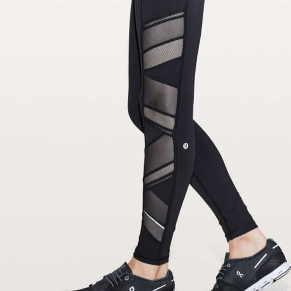 Lululemon Speed Up Tight Mesh 28 Leggings in Black - Picture 2 of 16